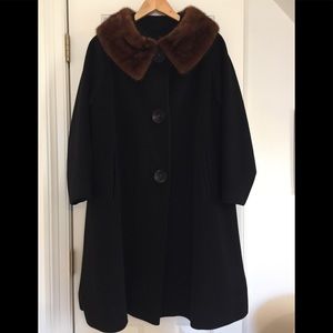 Black Vintage wool coat with fur collar